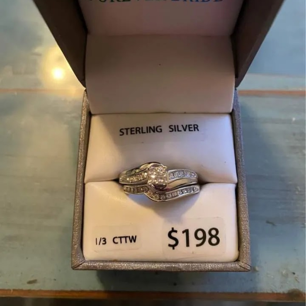 Size 7 wedding ring set